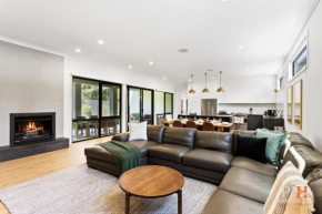 Luxury Home Sleeps 9 Guests